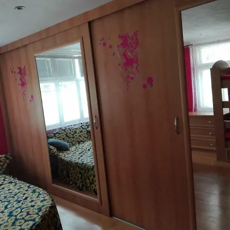 Pobytovy Domcek Studnicna Komjatná